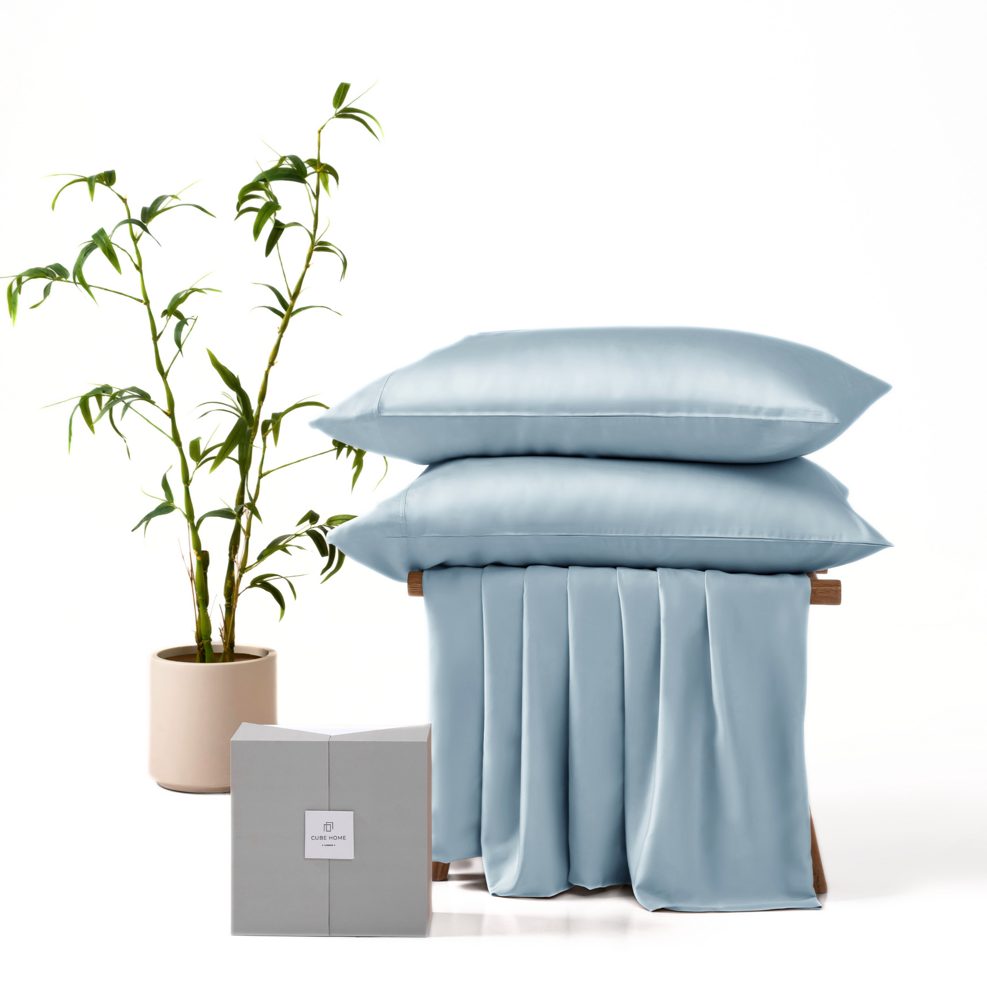 CUBE HOME Natural Bamboo Bedding Set (Duvet Cover And Pillowcases), Light Blue